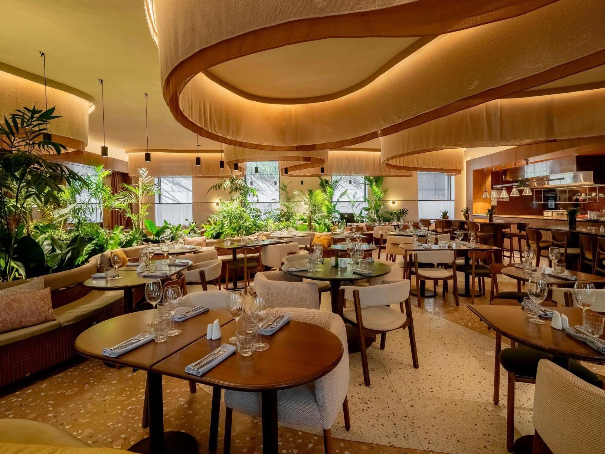 Pullman Ibirapuera Hotel 5*